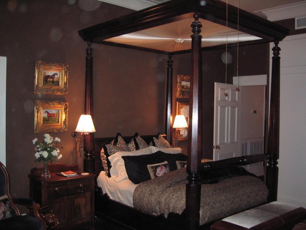 Gonzales Belle Oaks Inn الغرفة الصورة